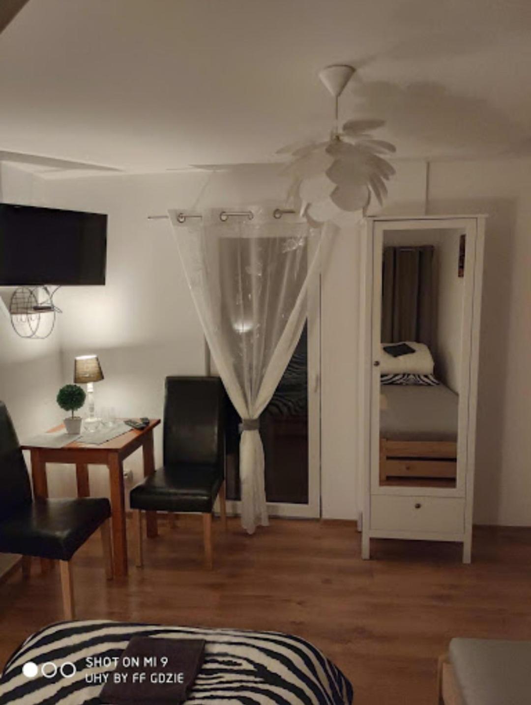 Apartamenty Pod Sosnami Ostroda Miedzylesie 6Os Kamer foto