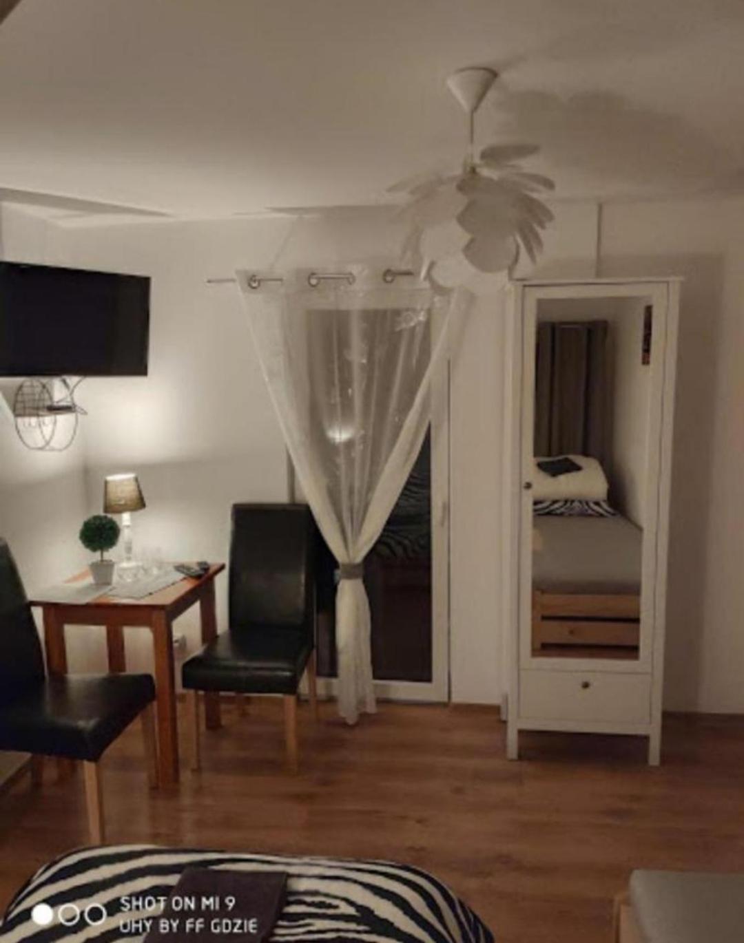 Apartamenty Pod Sosnami Ostroda Miedzylesie 6Os Kamer foto